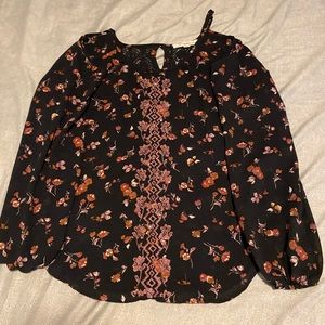 Size xs long sleeve shirt